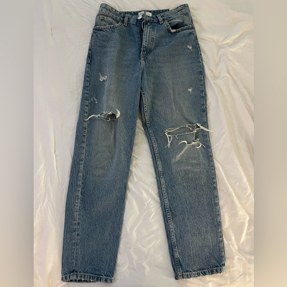 Zara Mom Jeans! Size 4.